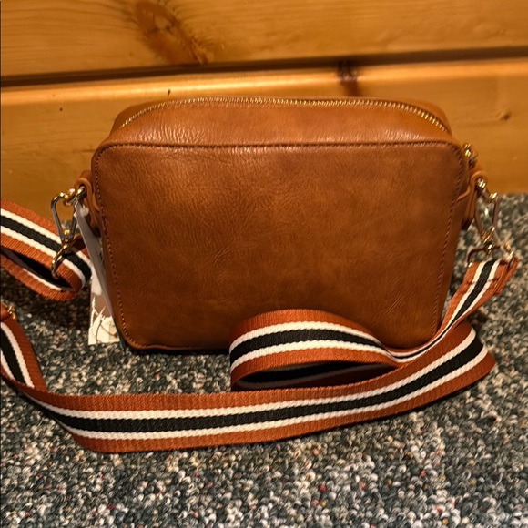 Brown Crossbody Bag with 2 strap options - Picture 6 of 9